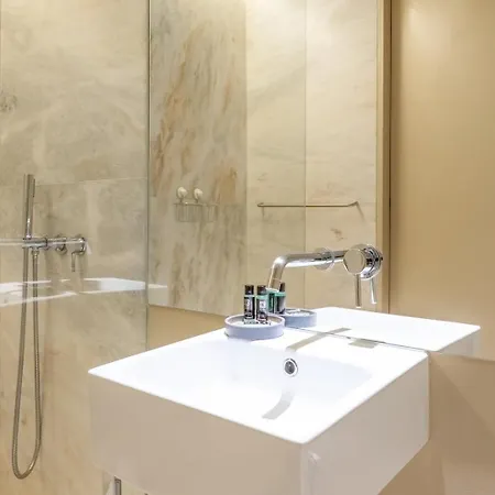 Guestready - Time Out 106 *